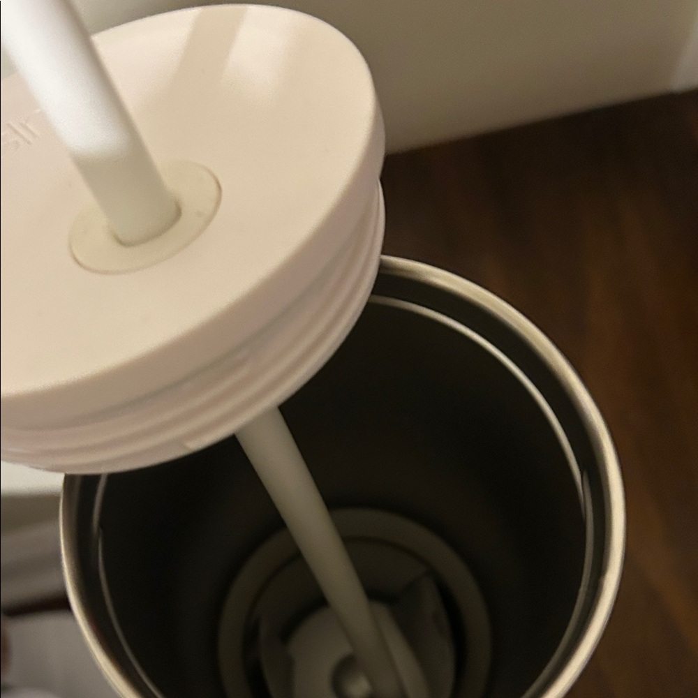 Simple Modern Speckled Stainless Steel Tumbler - Picture 3 of 3